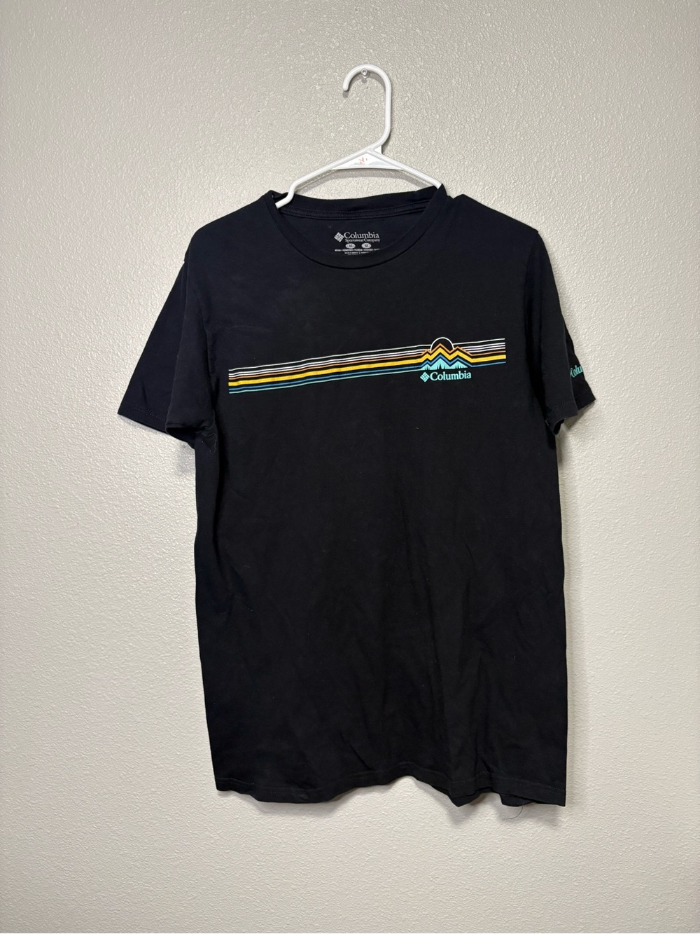 Columbia Sportswear Men’s Graphic Logo T-Shirt Black Size Medium EUC